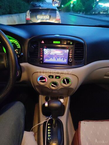 Hyundai Accent 2008, 290,000 km - 1.4 л - Bakı