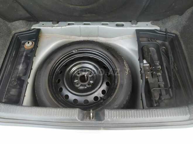 Toyota Corolla 2006, 258,000 km - 1.4 l - Bakı