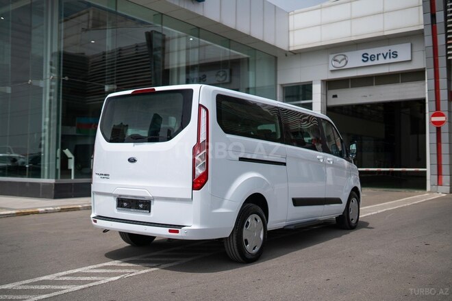 Ford Tourneo Custom