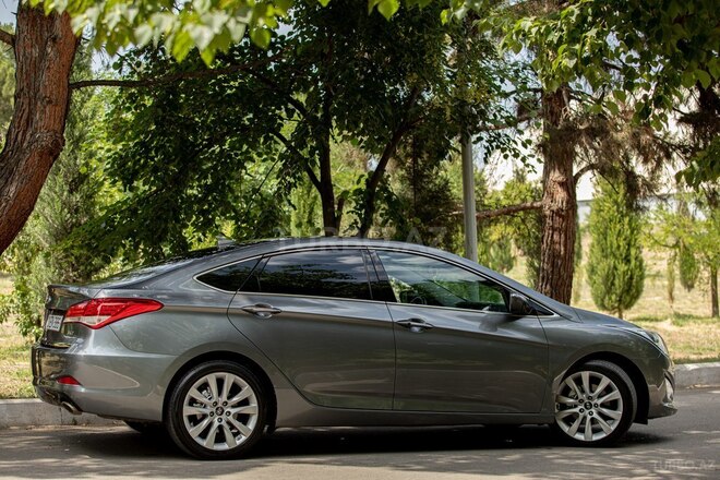 Hyundai i40 2012, 82,000 km - 1.7 l - Gəncə