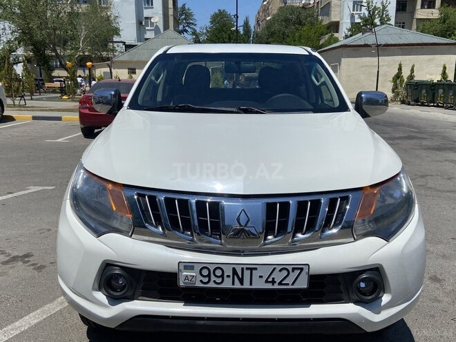 Mitsubishi L200 2018, 137,000 km - 2.4 l - Bakı