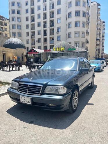 Mercedes C 200 1998, 240,000 km - 2.0 l - Bakı