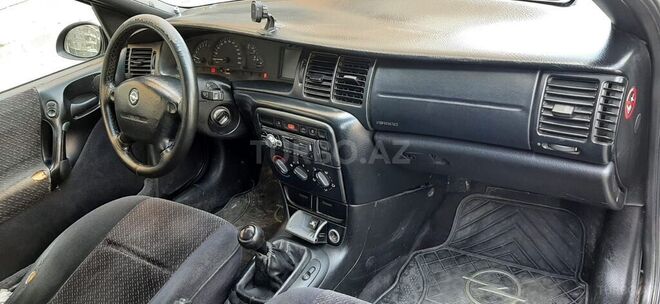 Opel Vectra 1996, 314,800 km - 1.8 l - Bakı