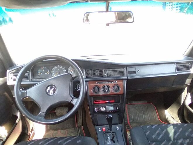 Mercedes 190 1991, 200,000 km - 2.0 l - Bakı