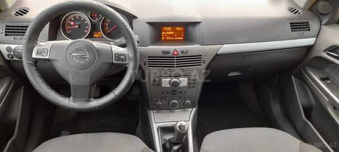 Opel Astra 2005, 180,000 km - 1.4 l - Bakı