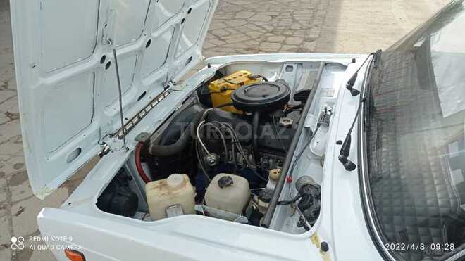 LADA (VAZ) 2107 2004, 145,600 km - 1.6 l - Salyan