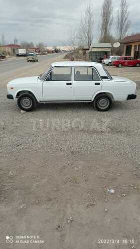 LADA (VAZ) 2107 2004, 145,600 km - 1.6 l - Salyan
