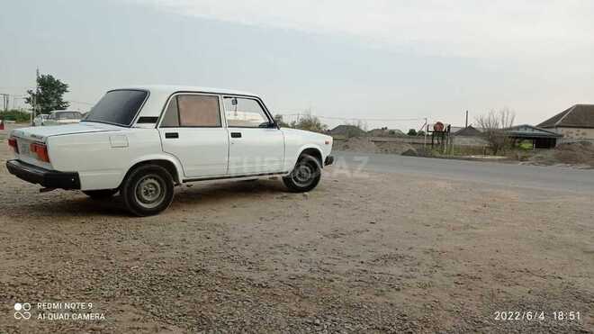 LADA (VAZ) 2107 2004, 145,600 km - 1.6 l - Salyan