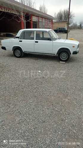 LADA (VAZ) 2107 2004, 145,600 km - 1.6 l - Salyan