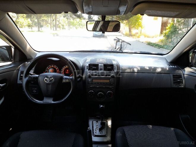 Toyota Corolla 2011, 169,000 km - 1.6 l - Bakı