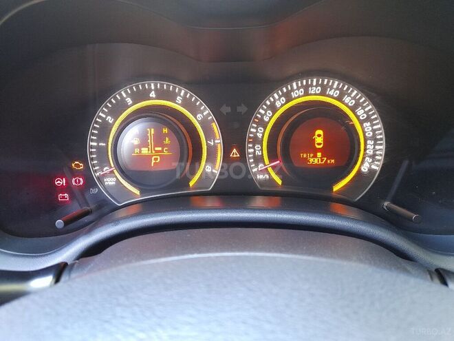 Toyota Corolla 2011, 169,000 km - 1.6 l - Bakı