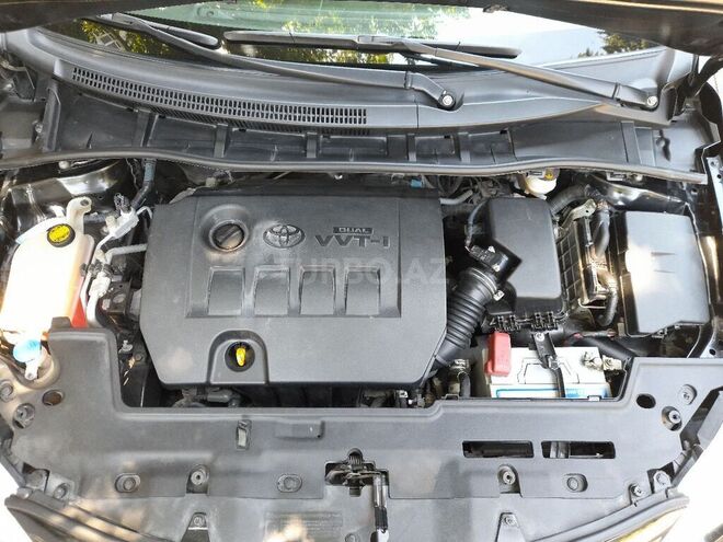 Toyota Corolla 2011, 169,000 km - 1.6 l - Bakı