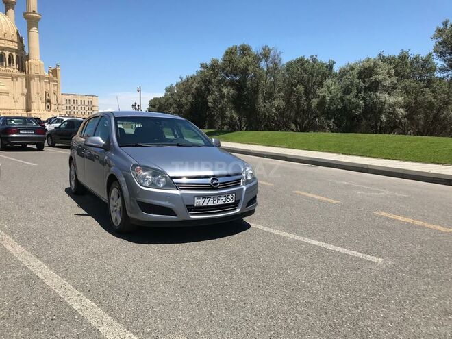 Opel Astra 2010, 182,900 km - 1.3 l - Bakı