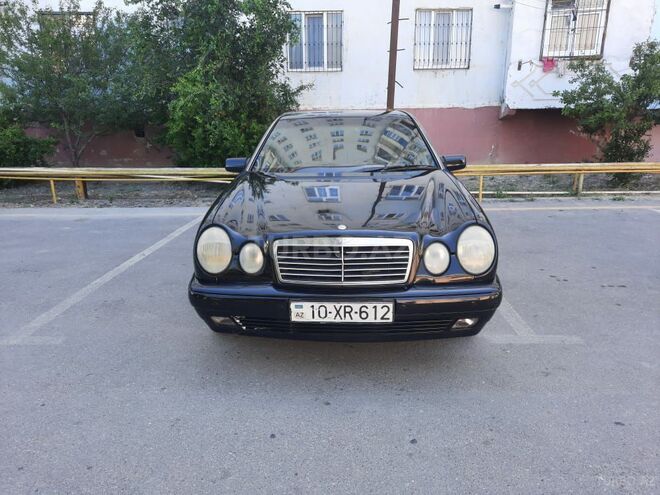 Mercedes E 220 1996, 322,000 km - 2.2 l - Sumqayıt