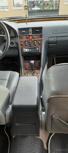 Mercedes C 230 1999, 270,000 km - 2.3 l - Bakı