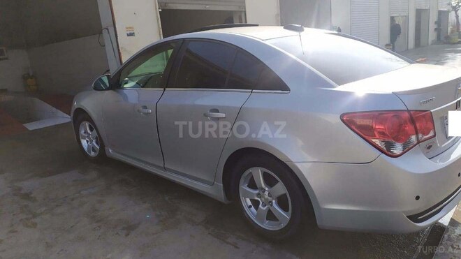 Chevrolet Cruze 2015, 365,000 km - 1.4 l - Liman