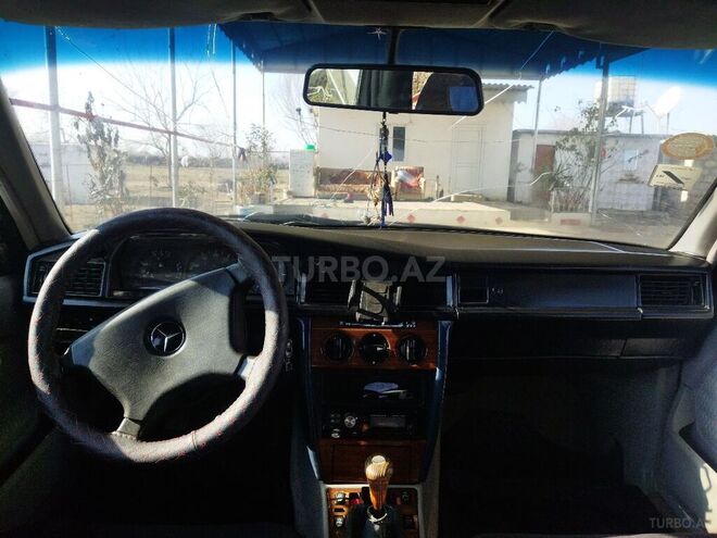 Mercedes 190 1991, 456,369 km - 2.0 л - Şirvan