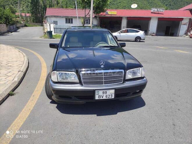 Mercedes C 230 1999, 250,000 km - 2.3 l - Qax