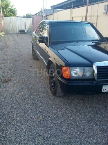 Mercedes 190 1988, 324,000 km - 1.8 л - Bakı