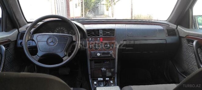 Mercedes C 220 1995, 310,000 km - 2.2 l - Bakı