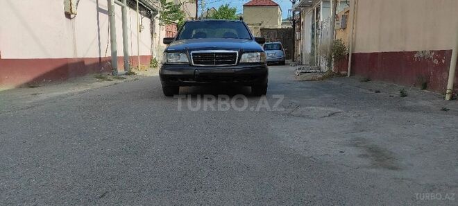 Mercedes C 220 1995, 310,000 km - 2.2 l - Bakı
