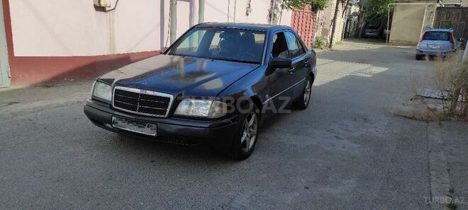 Mercedes C 220 1995, 310,000 km - 2.2 l - Bakı