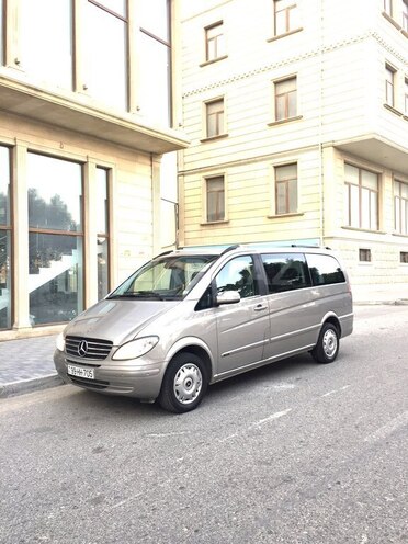 Mercedes Viano 2009, 140,000 km - 2.2 л - Bakı