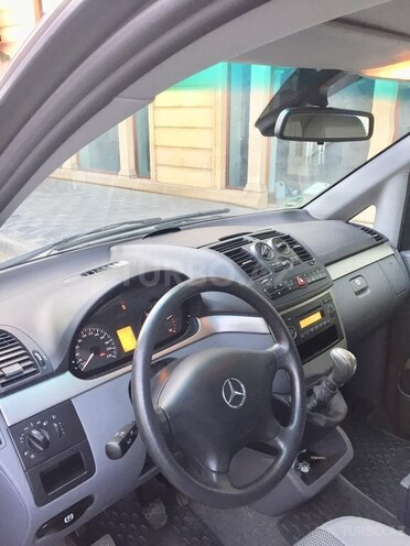 Mercedes Viano 2009, 140,000 km - 2.2 л - Bakı
