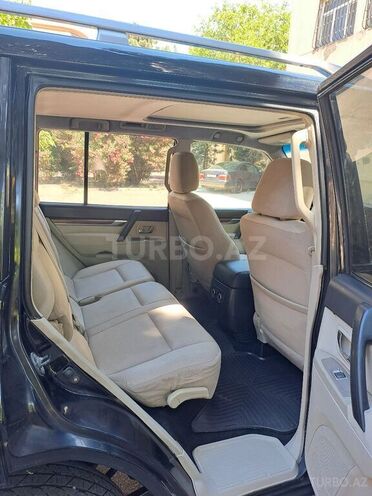 Mitsubishi Pajero 2008, 180,000 km - 3.0 l - Bakı