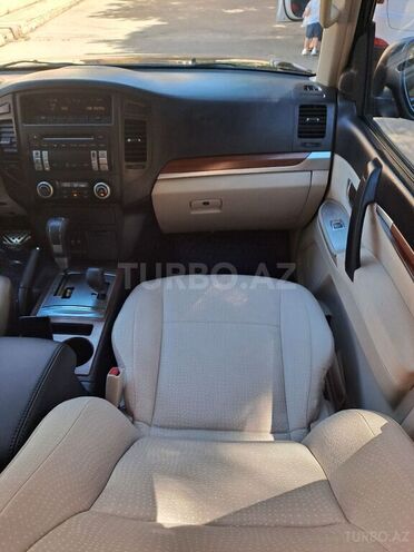 Mitsubishi Pajero 2008, 180,000 km - 3.0 l - Bakı