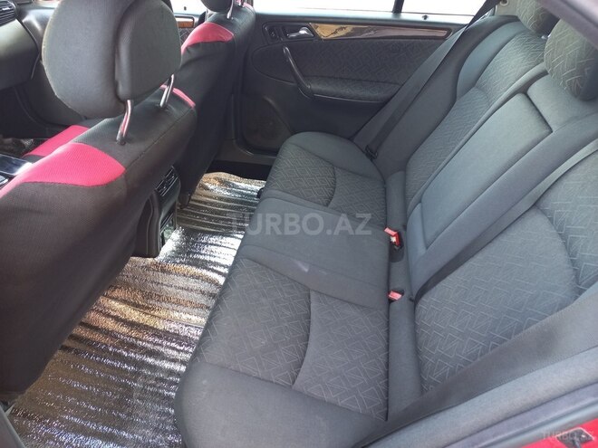 Mercedes C 200 2002, 320,000 km - 2.0 l - Sumqayıt
