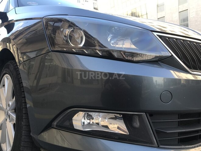 Skoda Fabia 2015, 141,800 km - 1.2 l - Bakı