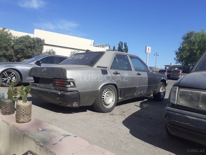Mercedes 190 1990, 385,632 km - 2.0 l - Bakı