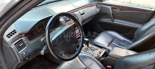 Mercedes E 200 1997, 252,525 km - 2.0 l - Bakı