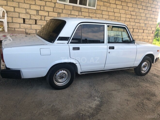 LADA (VAZ) 2107 2004, 225,000 km - 1.6 l - Yevlax