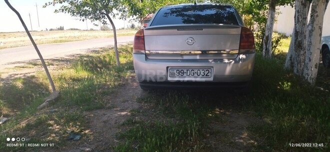 Opel Vectra 2002, 273,825 km - 2.0 l - Füzuli