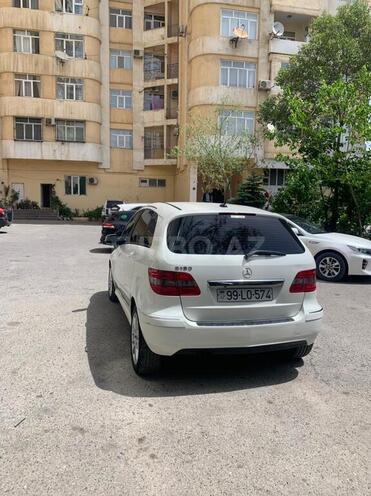 Mercedes B 180 2011, 168,000 km - 1.7 l - Bakı