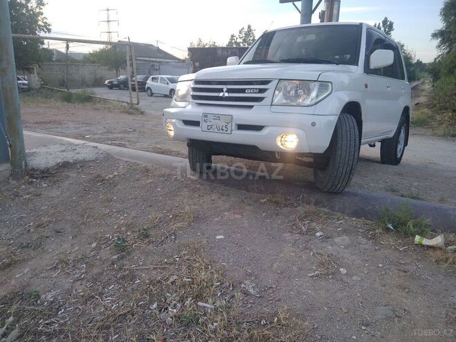 Mitsubishi Pajero io 2001, 241,000 km - 2.0 л - Bakı