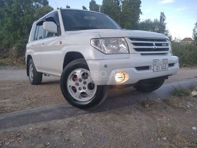 Mitsubishi Pajero io 2001, 241,000 km - 2.0 л - Bakı