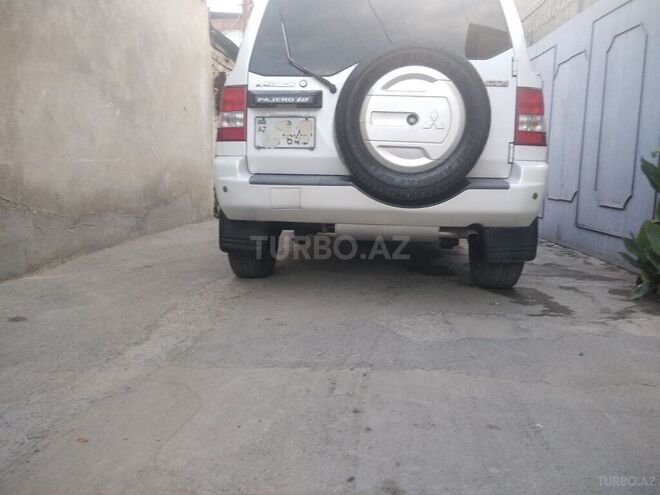 Mitsubishi Pajero io 2001, 241,000 km - 2.0 л - Bakı