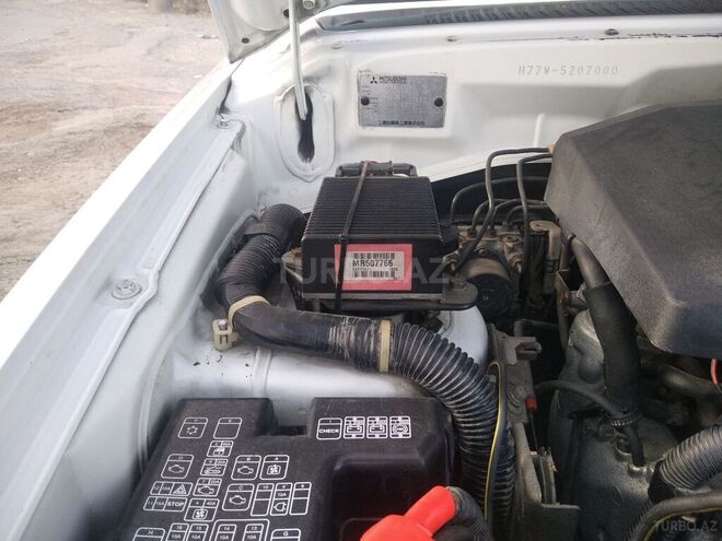 Mitsubishi Pajero io 2001, 241,000 km - 2.0 л - Bakı
