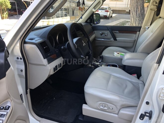 Mitsubishi Pajero 2007, 251,557 km - 3.0 l - Bakı