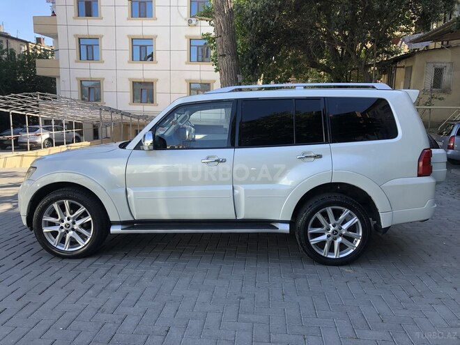 Mitsubishi Pajero 2007, 251,557 km - 3.0 l - Bakı
