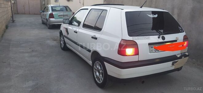 Volkswagen Golf 1993, 196,321 km - 1.4 л - Xırdalan