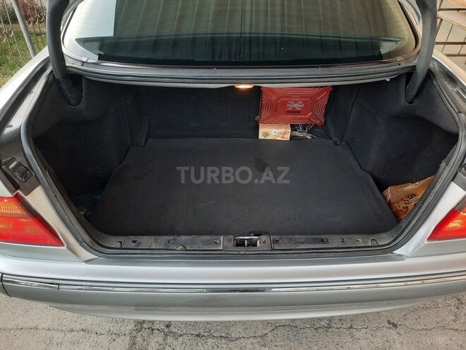 Mercedes E 220 2000, 300,000 km - 2.2 л - Şəki