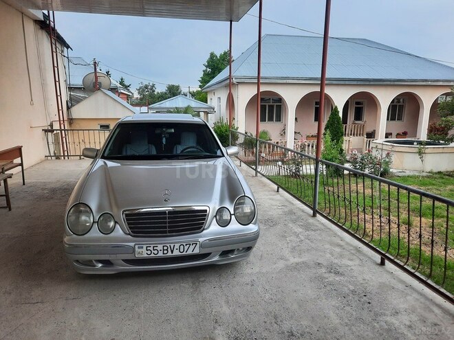 Mercedes E 220 2000, 300,000 km - 2.2 л - Şəki
