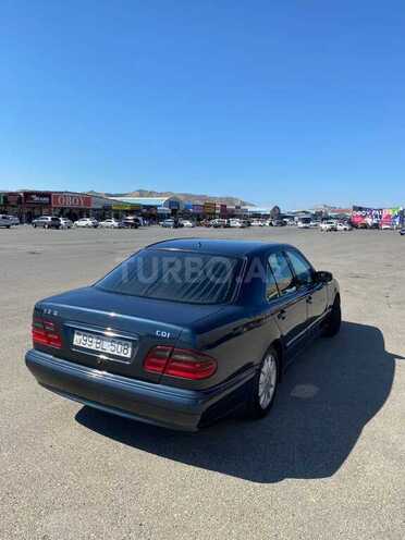 Mercedes E 270 1999, 307,000 km - 2.7 l - Bakı