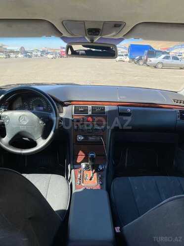 Mercedes E 270 1999, 307,000 km - 2.7 l - Bakı