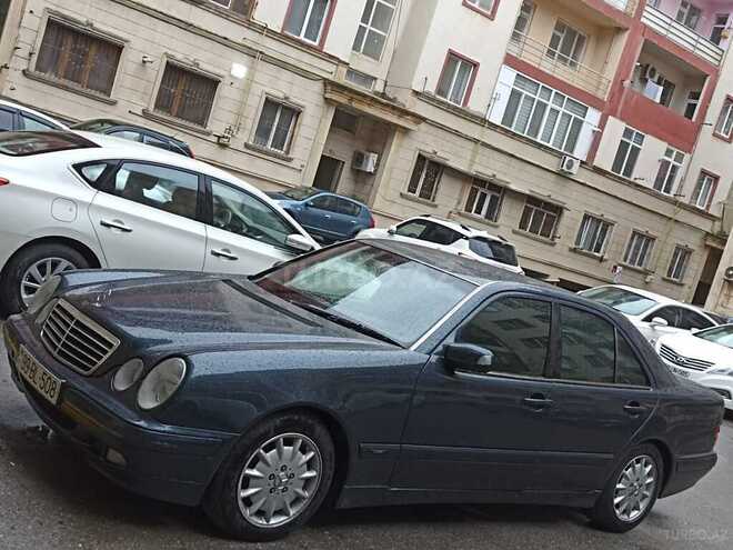 Mercedes E 270 1999, 307,000 km - 2.7 l - Bakı