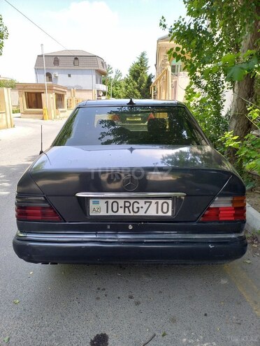 Mercedes E 250 1994, 374,025 km - 2.5 л - Bakı